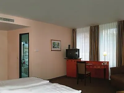 ***  Hotel Alt Tempelhof Berlin Germany