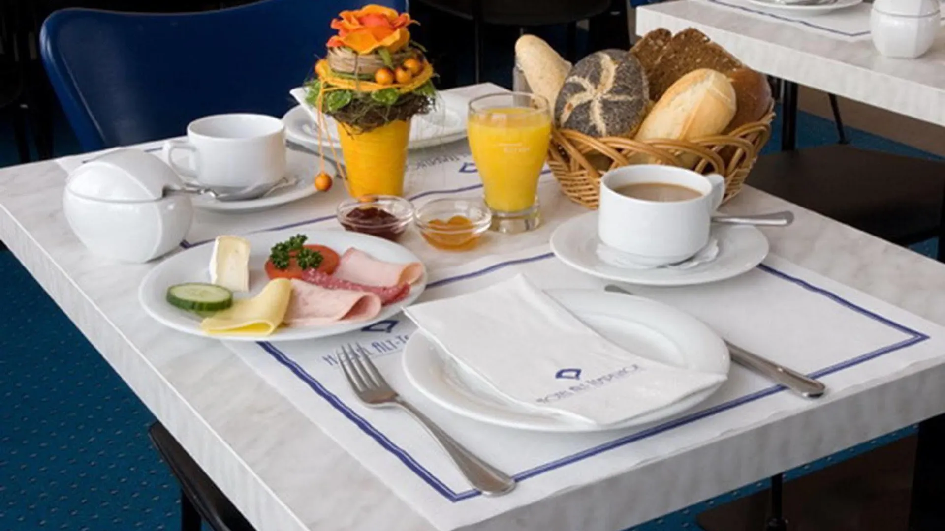 Hotel Alt Tempelhof Berlin 3*,